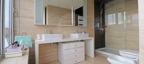 5 bedrooms House in Vila Nova de Gaia, Portugal No. 181832 28