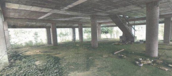 765m² Warehouse in San Martino Valle Caudina, Italy No. 377409 9