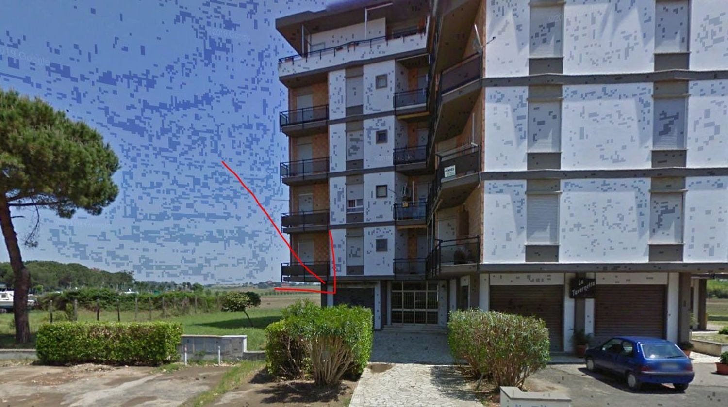 Propriété commerciale à Montalto di Castro, Italy 58m² No. 136547