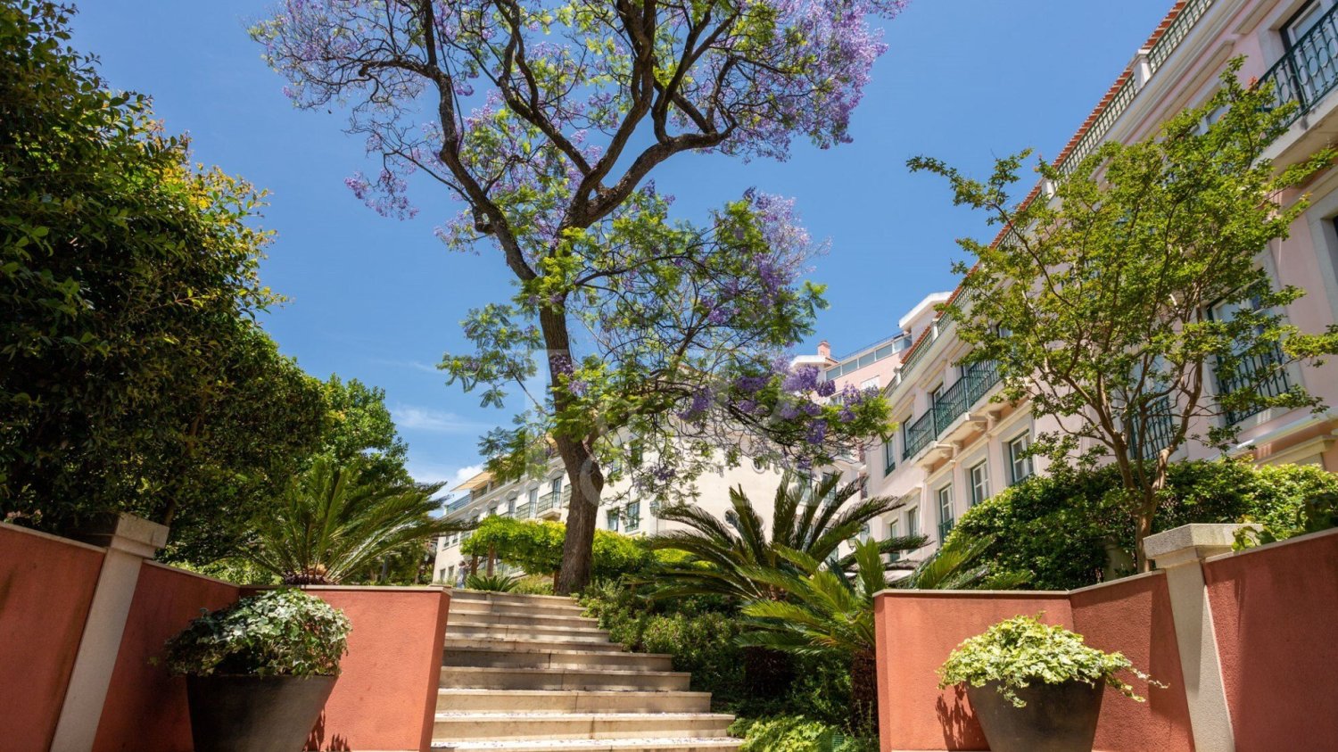 1 bedroom Apartment in Lisbon, Portugal No. 102976