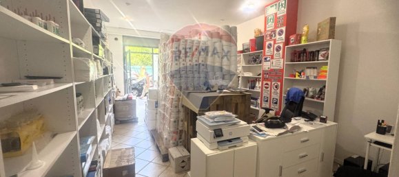 2-Zimmer Gewerbliche Immobilie in Rome, Italy, Nr. 265344 5