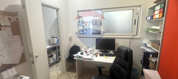 2-Zimmer Gewerbliche Immobilie in Rome, Italy, Nr. 265344 7