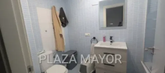 Apartamento de 3 dormitorios en Salamanca, Spain No. 187799 10