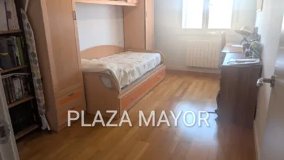 Apartamento de 3 dormitorios en Salamanca, Spain No. 187799