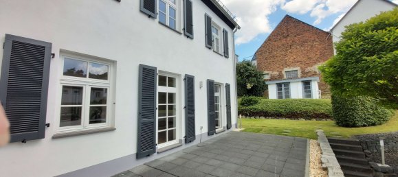 446m² Building in Limburg-Weilburg, Germany No. 258404 8