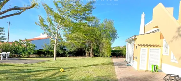 3 bedrooms House in Quelfes, Portugal No. 98216 12