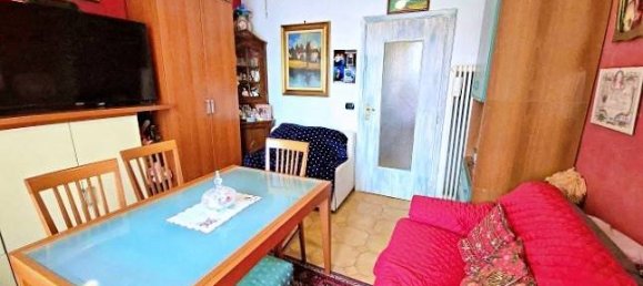 2 bedrooms Penthouse in Turin, Italy No. 53293 2