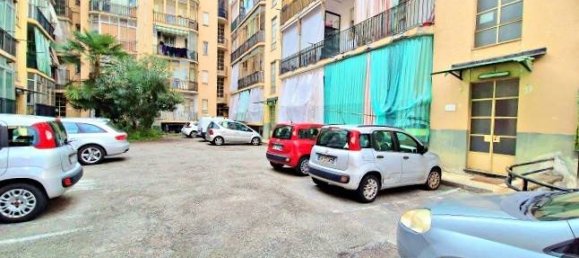 2 bedrooms Penthouse in Turin, Italy No. 53293 11