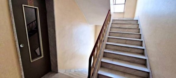 2 bedrooms Penthouse in Turin, Italy No. 53293 9