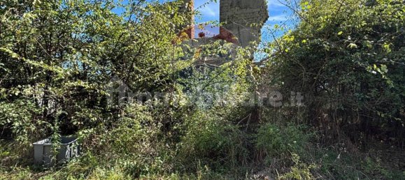 5 chambres Maison à Terranuova Bracciolini, Italy No. 373090 4