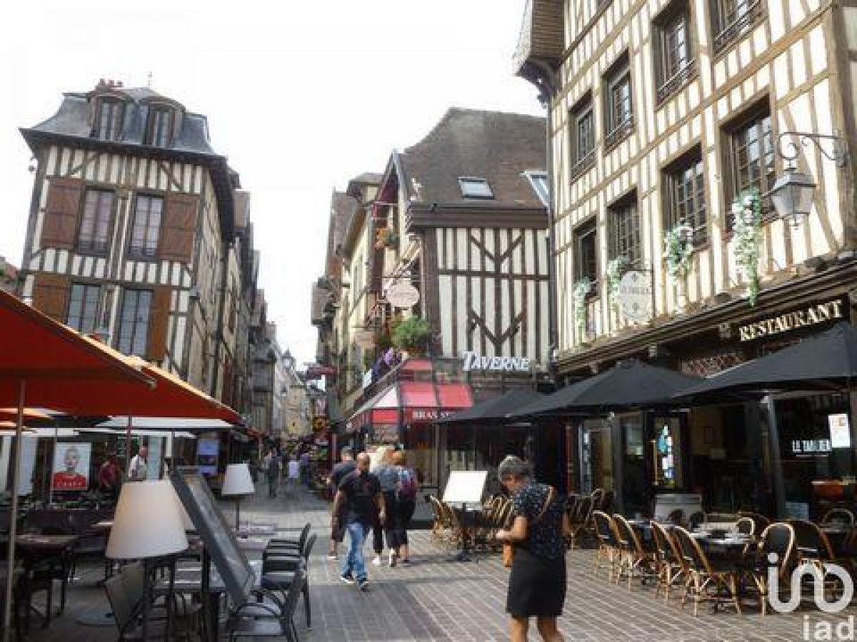  مصنع في Troyes, France 800متر مربع رقم 19381