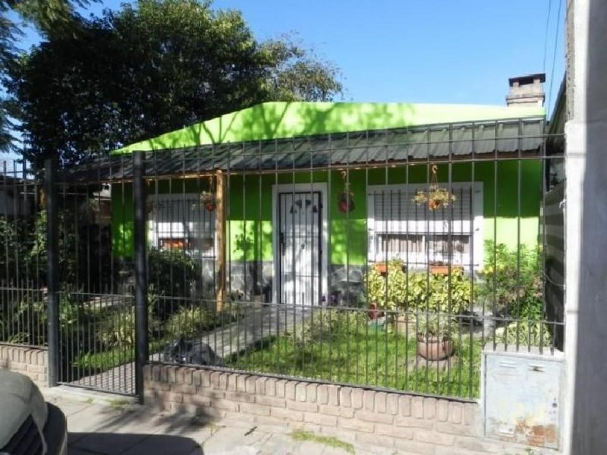 2 bedrooms House in Jose C. Paz, Argentina No. 87523