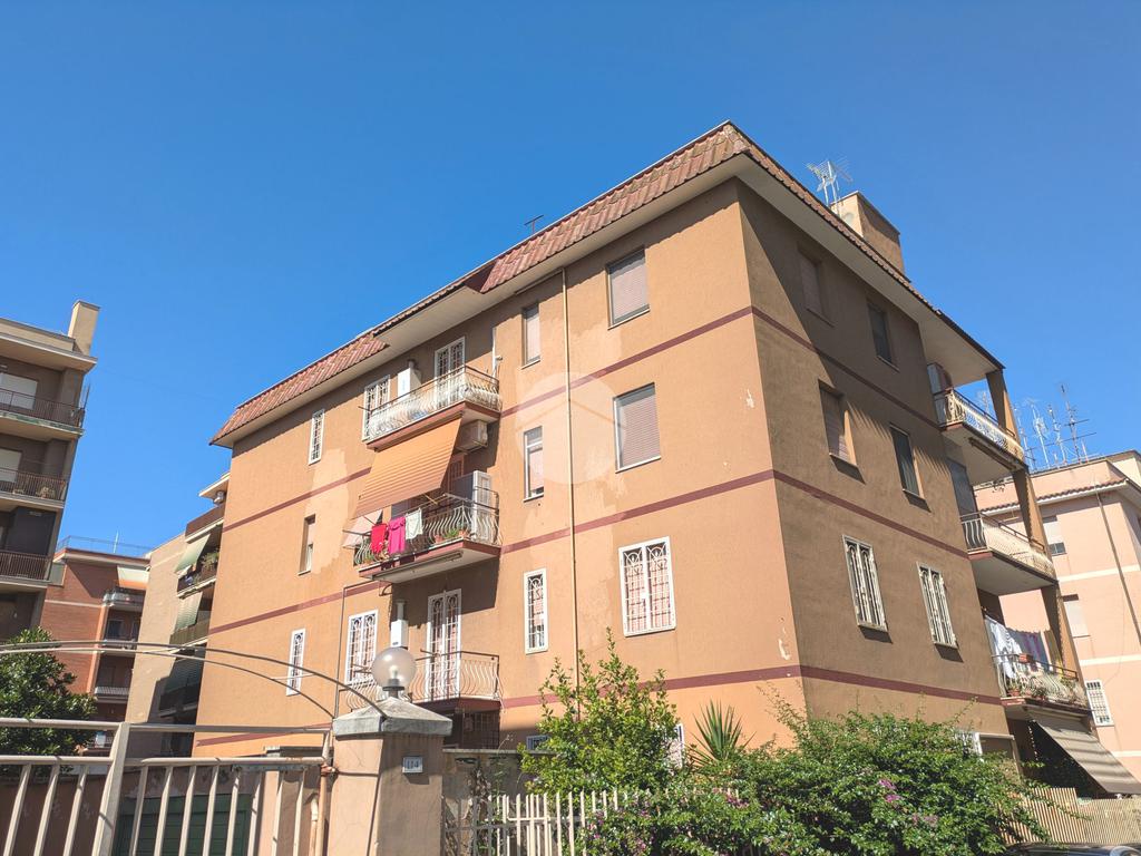 2 Schlafzimmer Wohnung in Ciampino, Italy, Nr. 291911