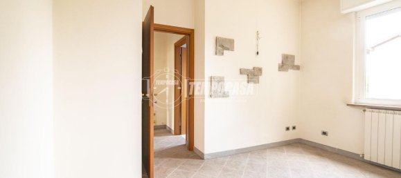 2-salle Appartement à Canonica d'Adda, Italy No. 66762 25