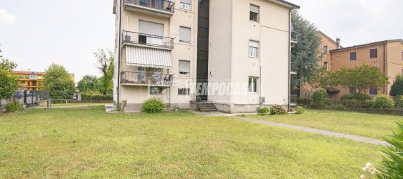 2-salle Appartement à Canonica d'Adda, Italy No. 66762 38