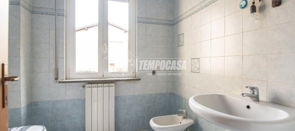 2-salle Appartement à Canonica d'Adda, Italy No. 66762 33