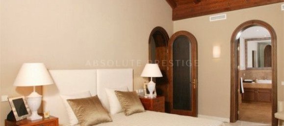 5 bedrooms Villa in Benahavis, Spain No. 89181 15