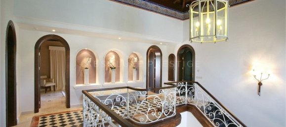 5 bedrooms Villa in Benahavis, Spain No. 89181 20