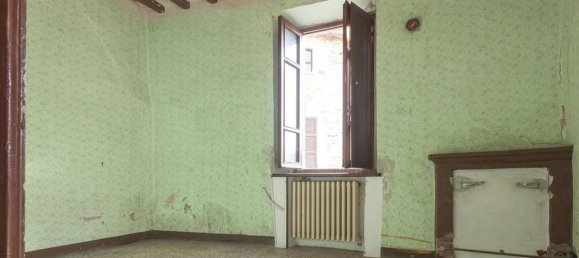 4 rooms Apartment in Alta Val Tidone, Italy No. 108840 4