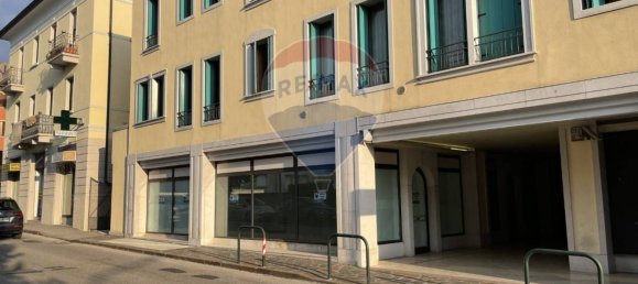 67m² Commercial property in Belluno, Italy No. 145211 4