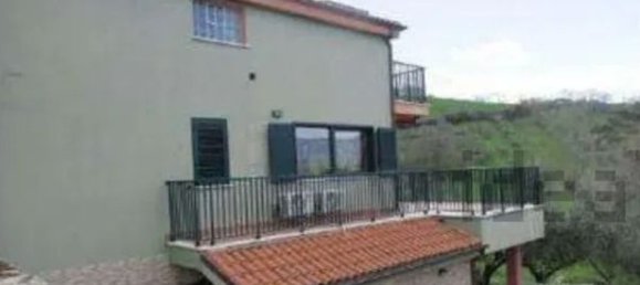 30-Zimmer Haus in Loreto Aprutino, Italy, Nr. 41851 3