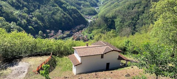 3 bedrooms House in Bagni di Lucca, Italy No. 410 4