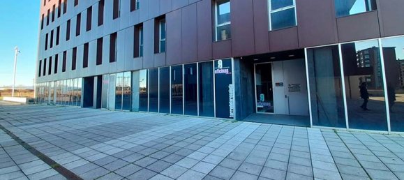 Коммерческая недвижимость 2157м² в Куатровиентос, Испания № 84056 28