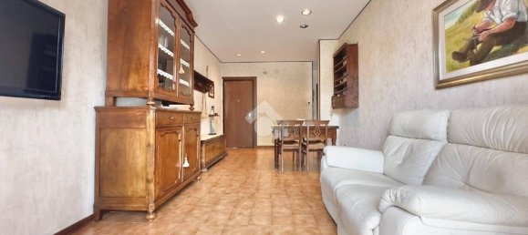 2 Schlafzimmer Wohnung in Novi Ligure, Italy, Nr. 269055 7