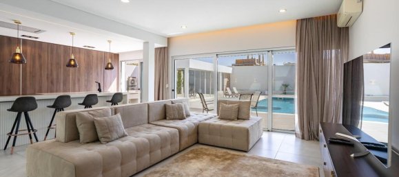 4 bedrooms Villa in Faro, Portugal No. 232370 10