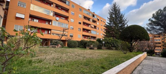 3 rooms Apartment in Rome, Italy No. 183136 5