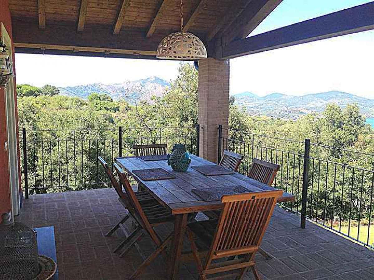 3 bedrooms Villa in Capoliveri, Italy No. 943