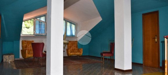 4 bedrooms Villa in Parma, Italy No. 325769 26