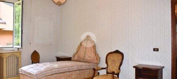 4 bedrooms Villa in Parma, Italy No. 325769 10