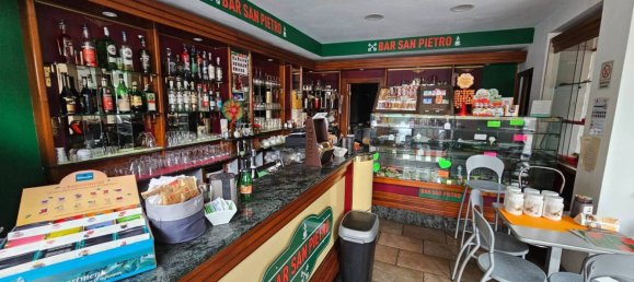 3 rooms Commercial property in Asti, Italy No. 212674 2