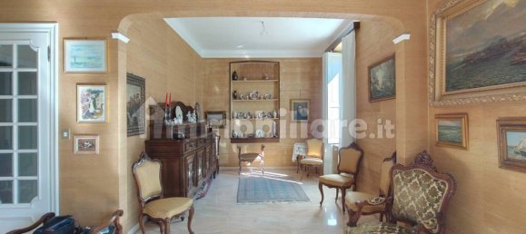 5 bedrooms Villa in Genoa, Italy No. 188046 7