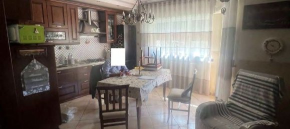 6 rooms Apartment in Naples, Italy No. 224723 2