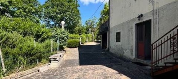 5 rooms House in Lizzano in Belvedere, Italy No. 269767 12