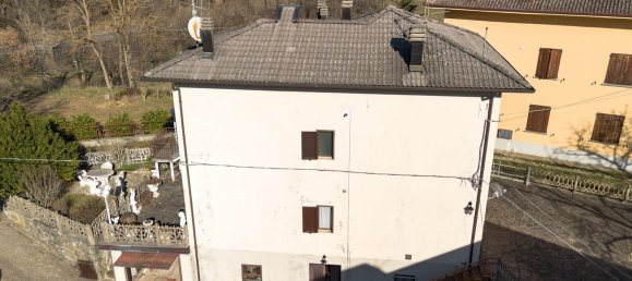 5 rooms House in Lizzano in Belvedere, Italy No. 269767 4