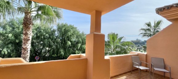 3 bedrooms Penthouse in Benahavis, Spain No. 136424 5