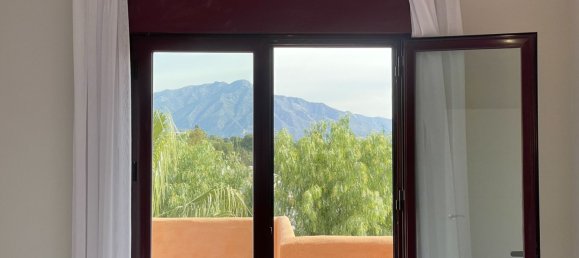 3 bedrooms Penthouse in Benahavis, Spain No. 136424 14