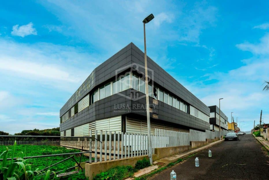 Коммерческая недвижимость 6472м² в Сан-Кристобаль-де-Ла-Лагуна, Испания № 291715