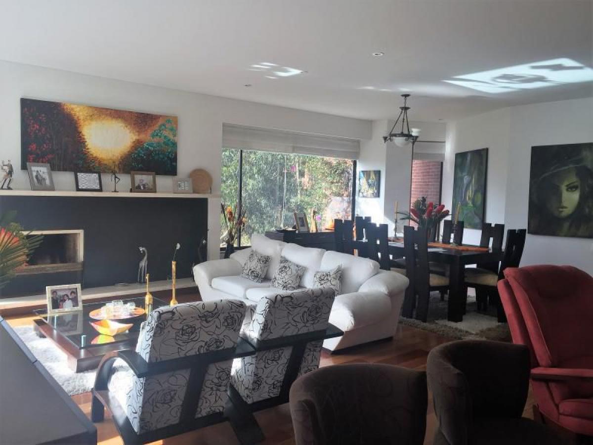 4 bedrooms House in Bogota, Colombia No. 13154