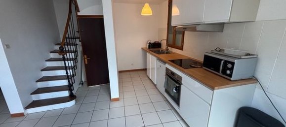 2 bedrooms House in Canteleu, France No. 355345 3