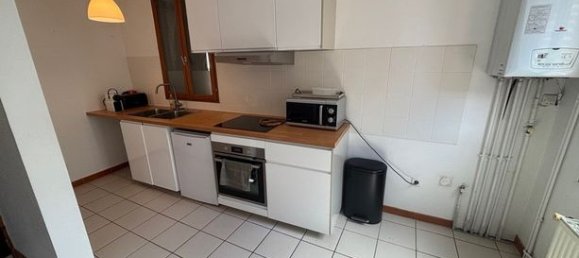 2 bedrooms House in Canteleu, France No. 355345 4