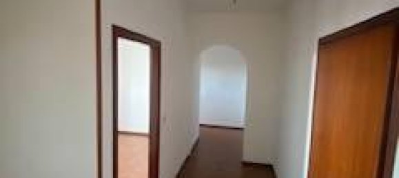 5 rooms Apartment in Ferrara, Italy No. 113702 3