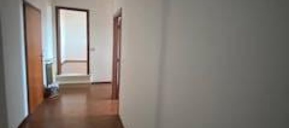 5 rooms Apartment in Ferrara, Italy No. 113702 22