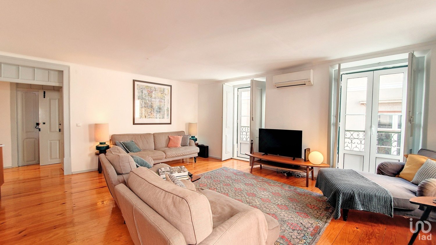 Apartamento de 4 dormitorios en Lisbon, Portugal No. 145302