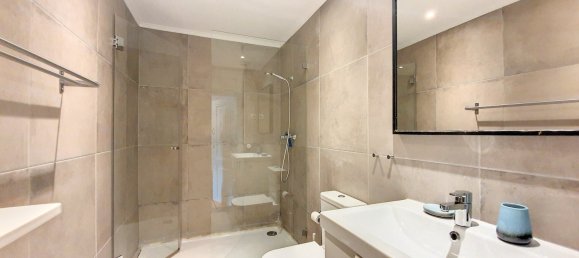 Apartamento de 4 dormitorios en Lisbon, Portugal No. 145302 23