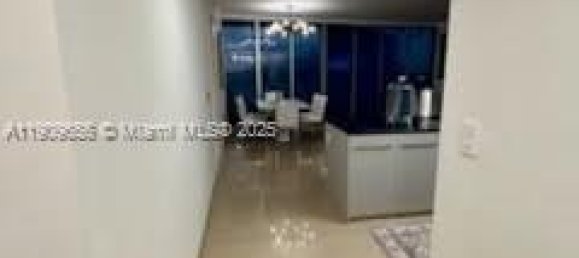 2 Schlafzimmer Gewerbliche Immobilien in Miami, USA, Nr. 615838 11