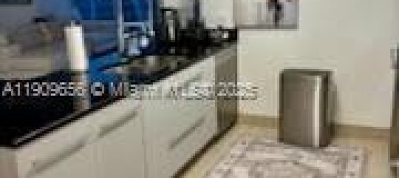 2 Schlafzimmer Gewerbliche Immobilien in Miami, USA, Nr. 615838 12